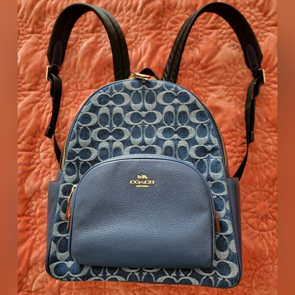 Coach Court Backpack In Signature Denim - Picture 2 of 9